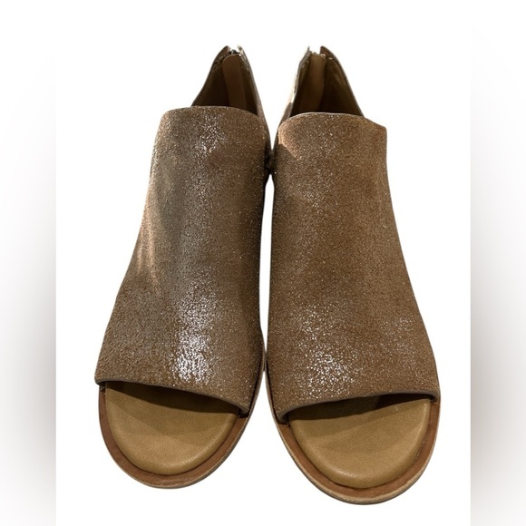 SOFFT Carleigh Metallic Tan Leather Peep Toe Block Heel Shootie Sandals - 8 - Picture 2 of 11